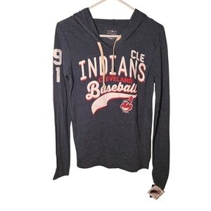 Fifth & Ocean Cleveland Indians Hoodie Lightweight  Long Sleeve Tee Size Small